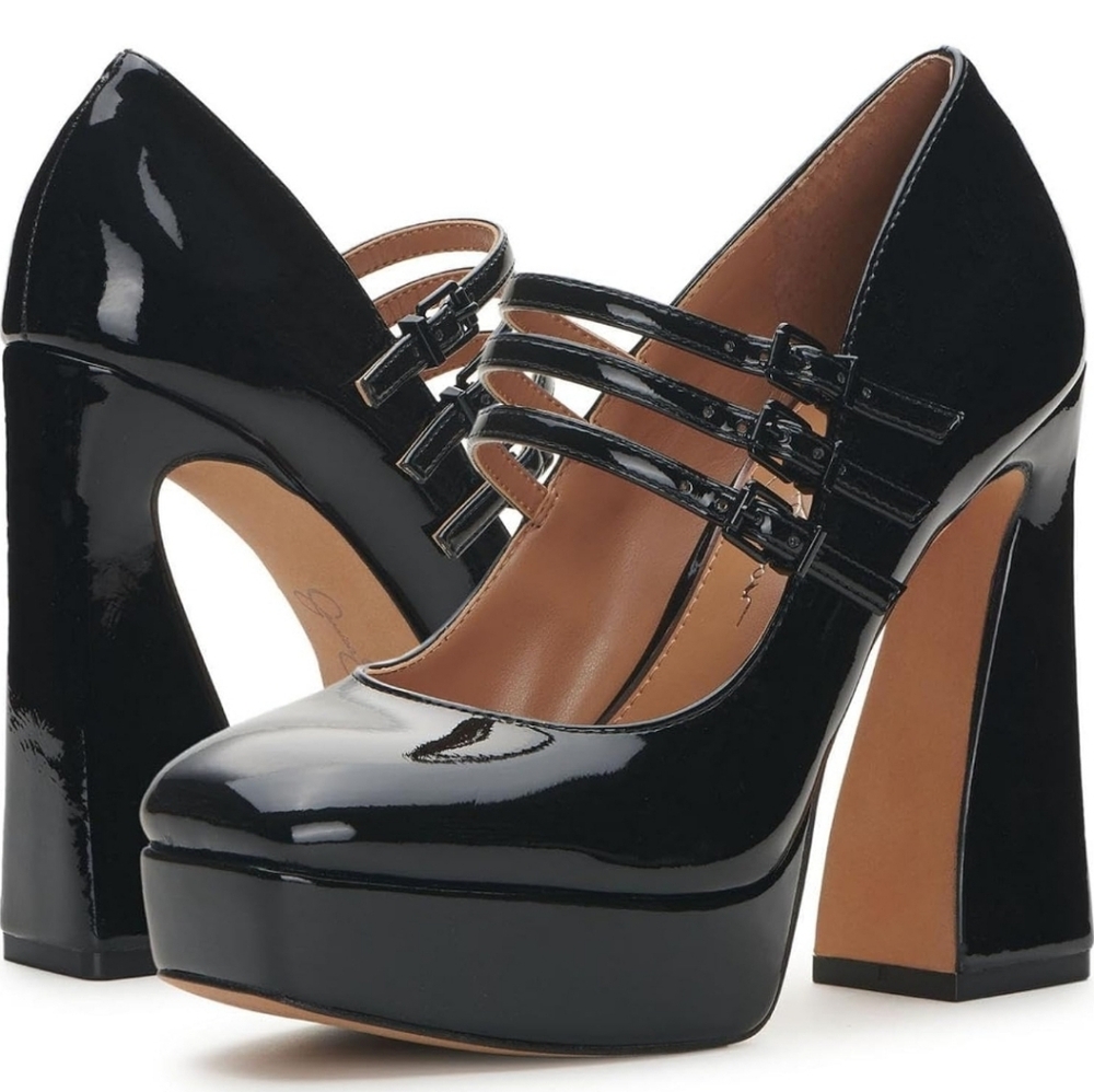 Jessica Simpson Women's Darena Strappy Pump in Black